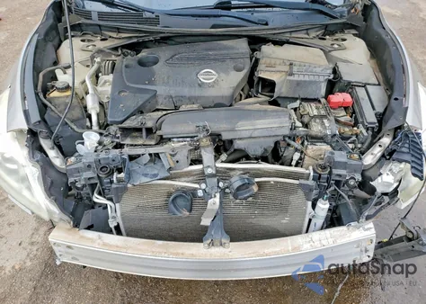 2015 Nissan Altima 2.5 из США, поврежденный, VIN 1N4AL3AP8FC476907